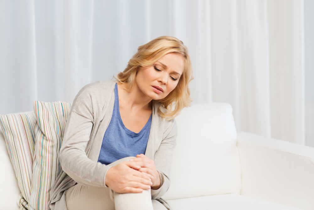 Throbbing knee pain: What PT can do to treat it shutterstock 359679890 1 Throbbing knee pain: What PT can do to treat it