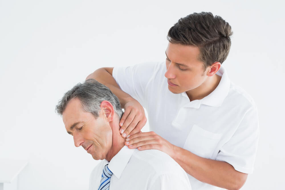 Neck pain treatment for patients in St. Louis