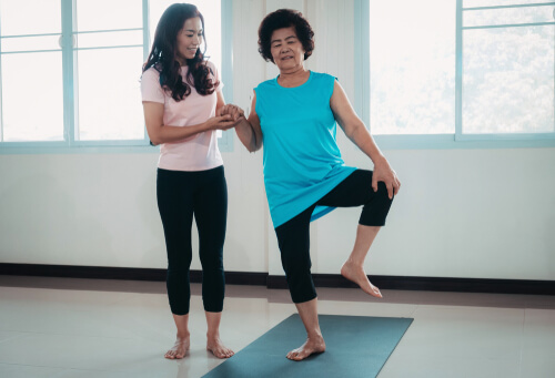 Four easy balance training exercises for seniors