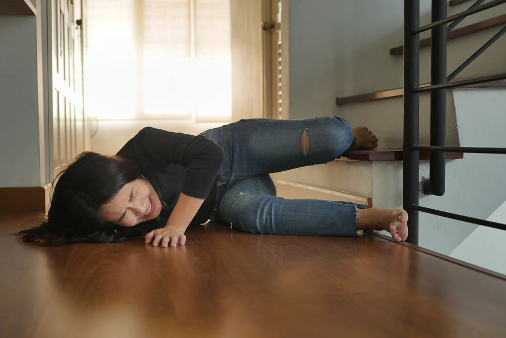 Two possible causes of your pelvic pain shutterstock 789680077 fell on shoulder hurts to raise arm
