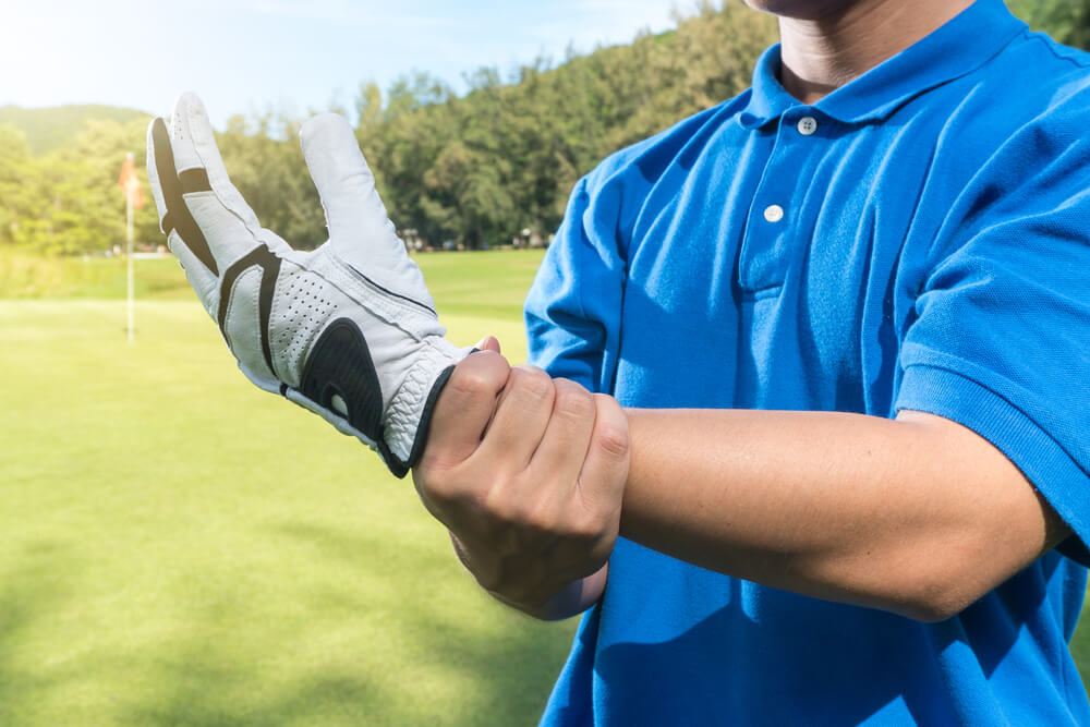 outside left wrist pain from golf