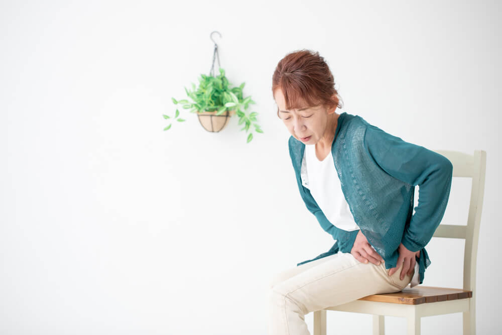 Three tips you need to know for managing hip arthritis pain shutterstock 1656220192 managing arthritis pain