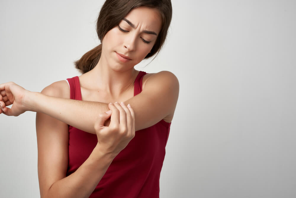 Golfer's elbow, tennis elbow . . . What's the difference? shutterstock 1126515773 golfer's elbow, tennis elbow . . . what's the difference? elbow pain