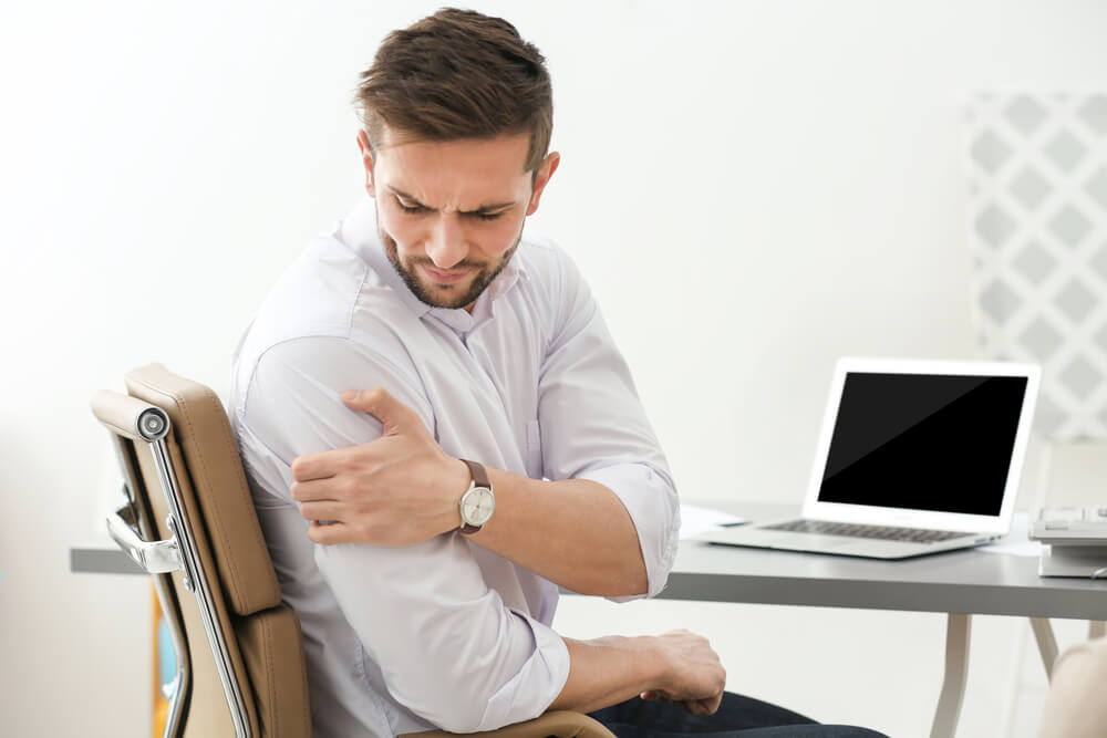 3 physical therapy exercises that can help your biceps tendinitis
