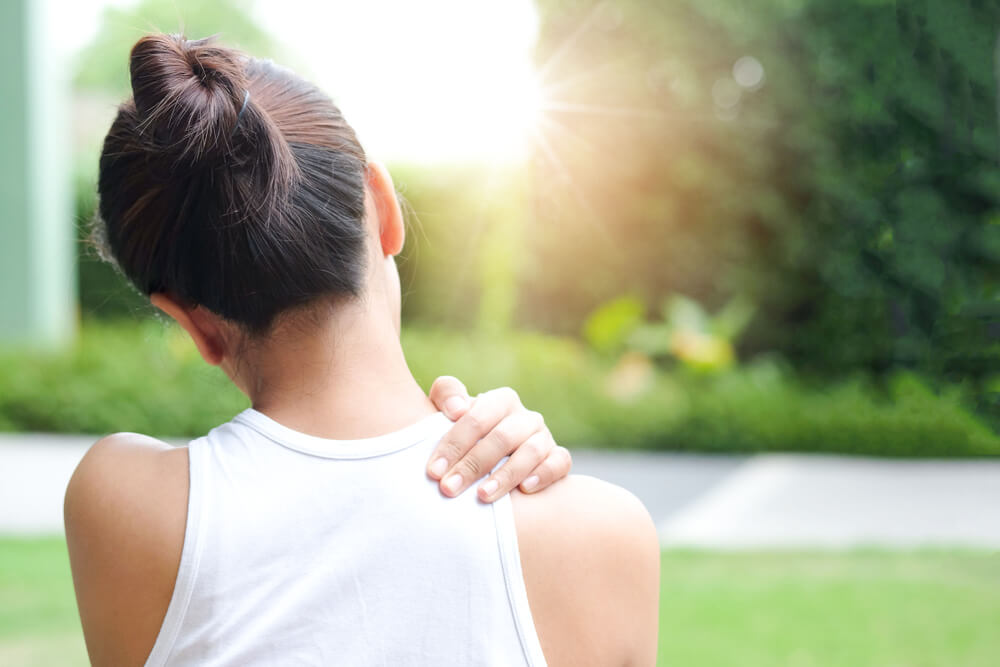 Physical therapists help you learn how to crack your neck safely