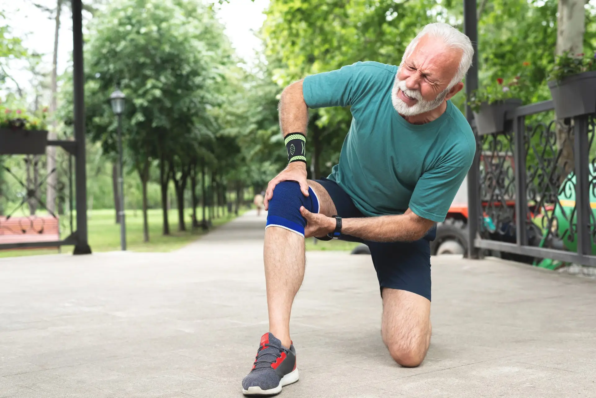 How to Avoid the Top 5 Mistakes After Knee Replacement AdobeStock 367862463 scaled 1 How to Avoid the Top 5 Mistakes After Knee Replacement
